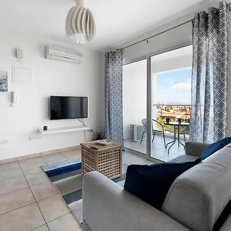 Διαμέρισμα Glabur - The Sunny Atelier - City, Free Parking & Wifi, Welcomes You!!! *
