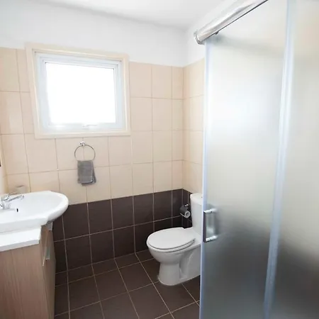 Glabur - The Sunny Atelier - City, Free Parking & Wifi, Welcomes You!!! Apartman *