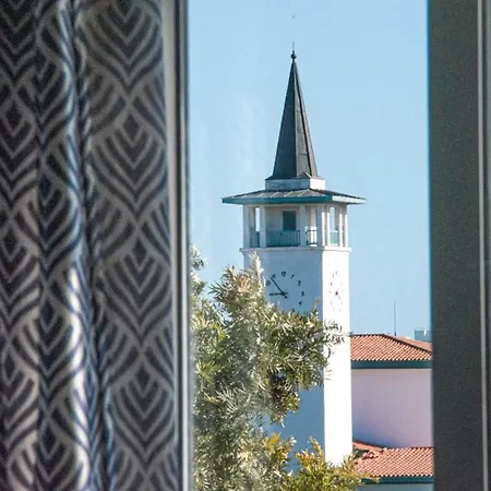 Apartman Glabur - The Sunny Atelier - City, Free Parking & Wifi, Welcomes You!!! Nicosia
