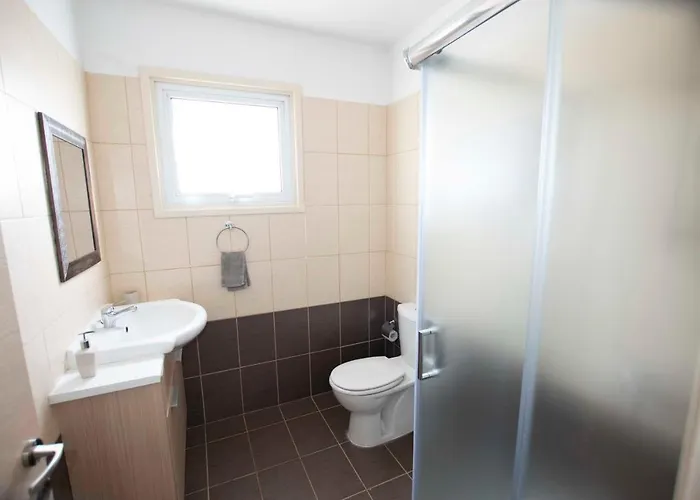 Glabur - The Sunny Atelier - City, Free Parking & Wifi, Welcomes You!!! Apartment *