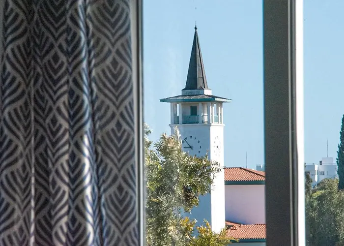 Apartment Glabur - The Sunny Atelier - City, Free Parking & Wifi, Welcomes You!!! Nicosia